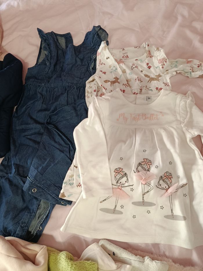 Lot vêtements fille 18 mois - photo numéro 5