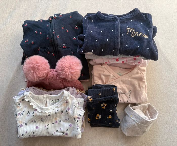 Lot de 15 vêtements fille en 3 mois