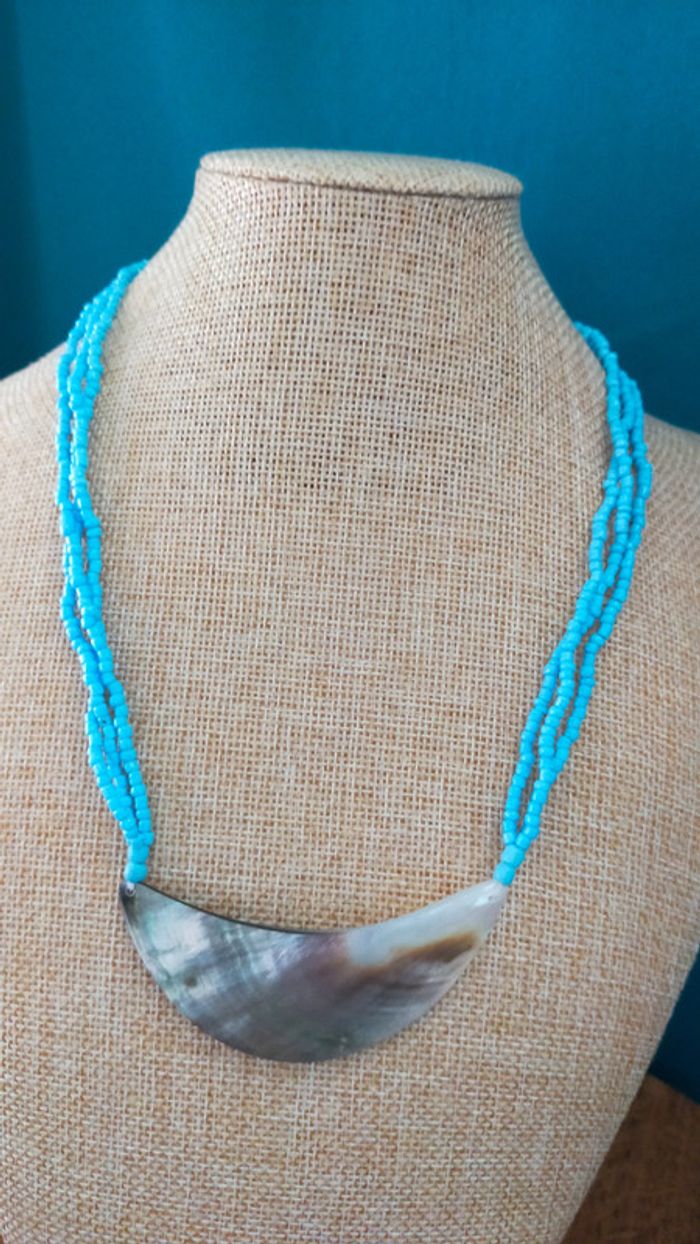 Collier en perles turquoises et nacre naturelle – Fait main - Idée Fête des Mères 💙 - photo numéro 10