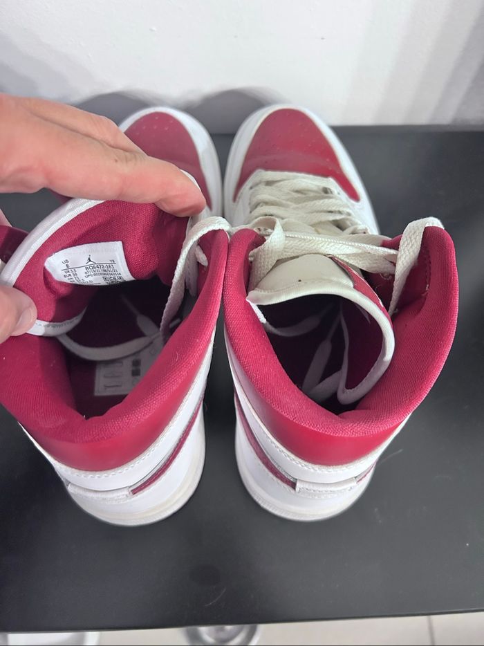 Air Jordan 1 Mid – Pointure 39 – Très bon état – Coloris bordeaux/blanc/noir - photo numéro 6