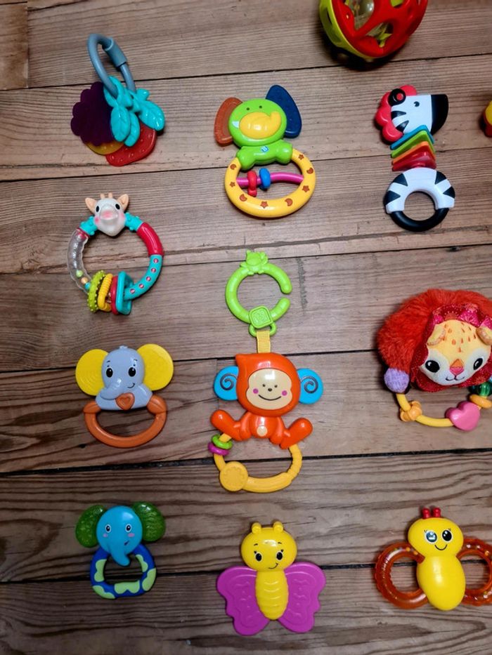 Lot de 15 jouets premier âge - photo numéro 4