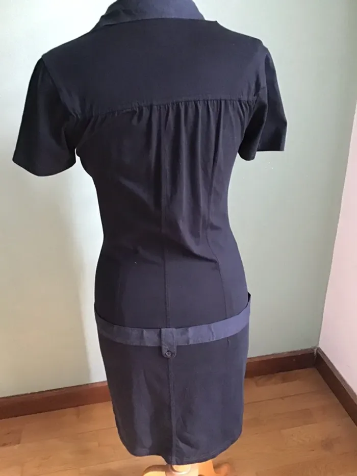 Robe noire manches courtes - photo numéro 2