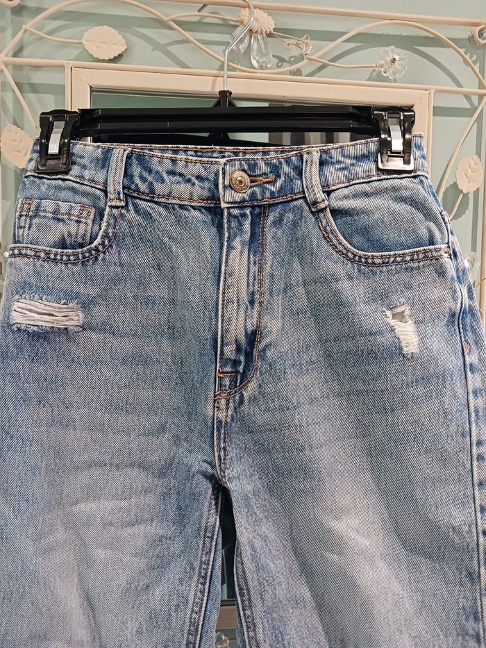 Jeans troué - photo numéro 2