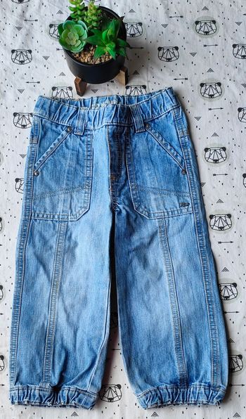 Jean taille 24 mois/2 ans
