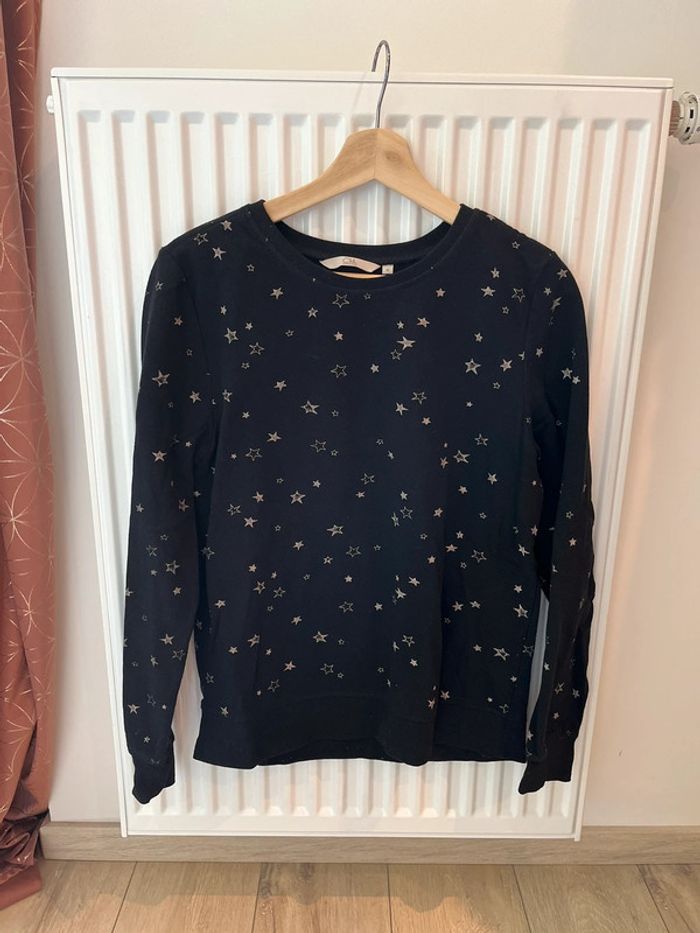 Sweat noir étoilé
