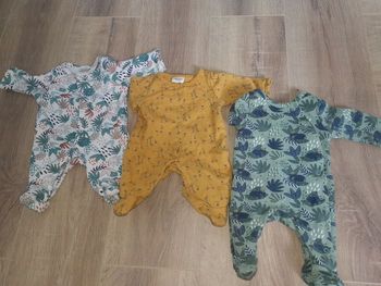 3 pyjamas Tape à l'œil Taille naissance
