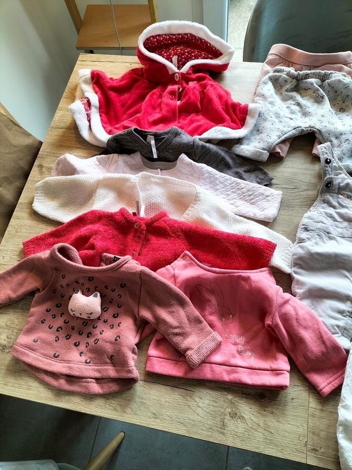 Lot vêtements 1 mois - photo numéro 4
