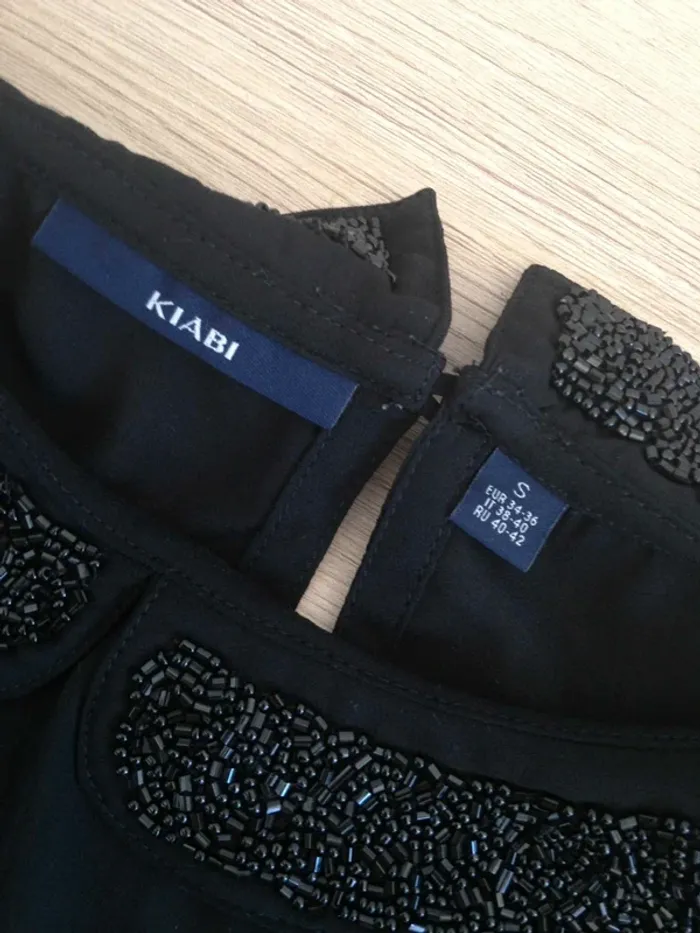 Débardeur blouse sans manches col claudine bijoux perles S 36 Kiabi - photo numéro 9
