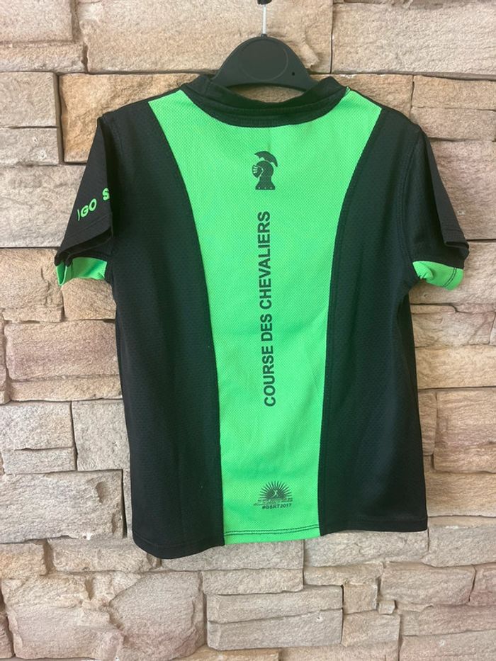 Maillot de sport taille 6 ans - photo numéro 3