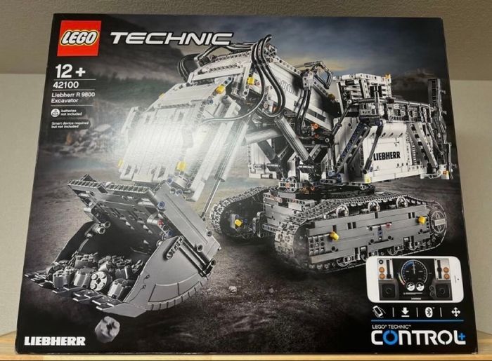 Lego Technic 42100 Neuf