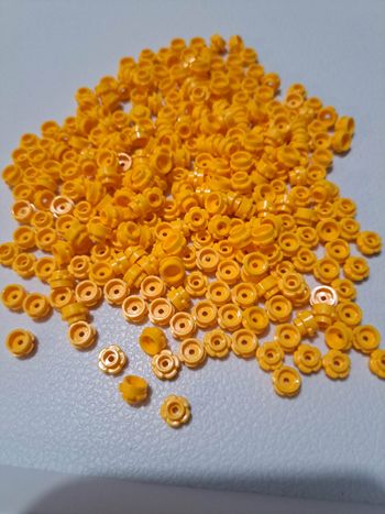 lego lot de petites fleurs jaunes orangés