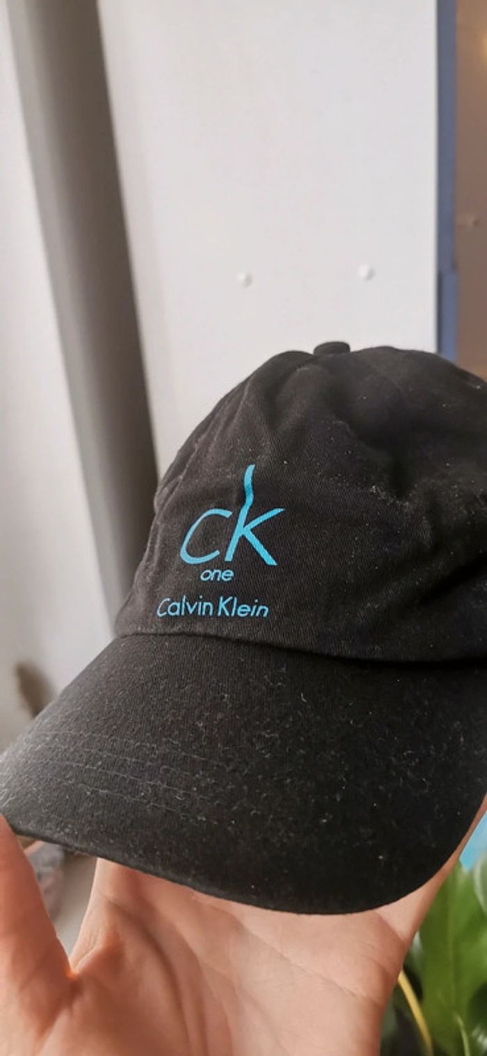 Casquette CK one. - photo numéro 2