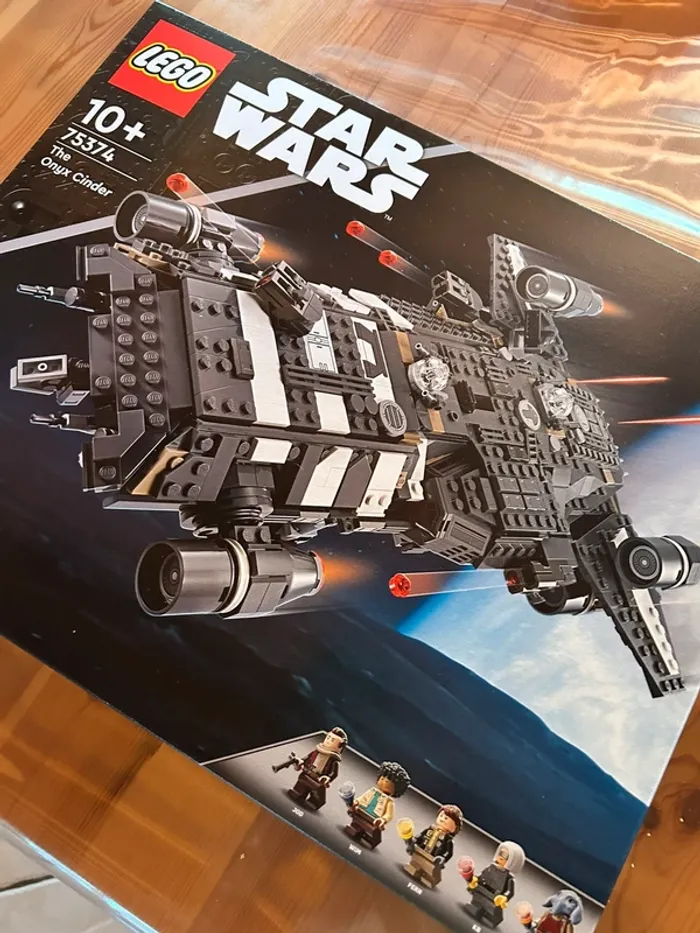 LEGO Star Wars : Skeleton Crew Le Onyx Cinder LEGO 75374