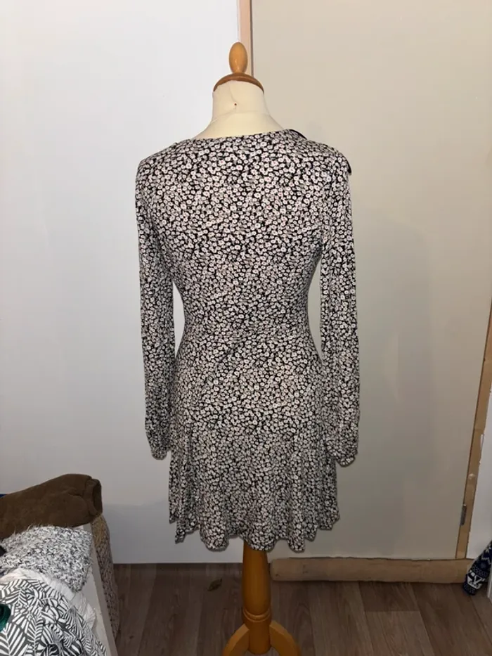 Robe pull & bear - photo numéro 2