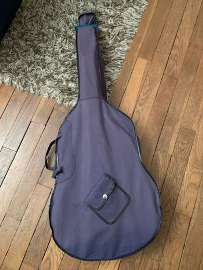 Guitare bois acoustique