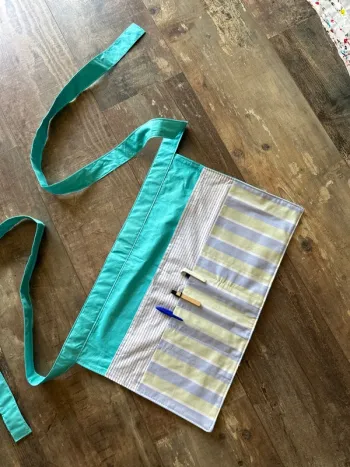 Tablier sacoche enseignant maternelle