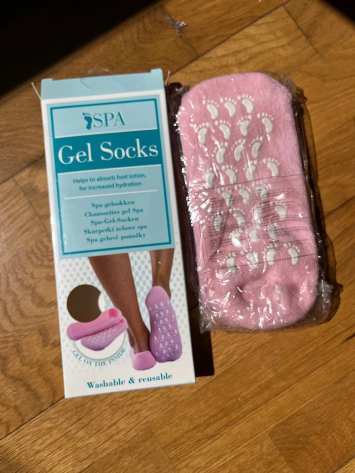 Chaussettes Gel SPA Rose – Soin pieds doux – Antidérapantes