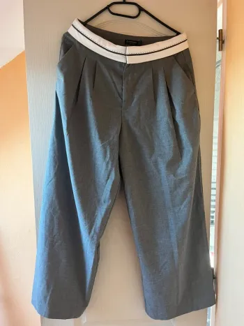 pantalon tailoring gris stradivarius petite