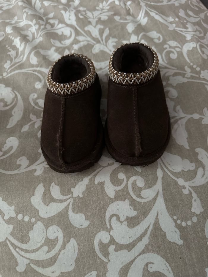 Ugg marron taille 23’5
