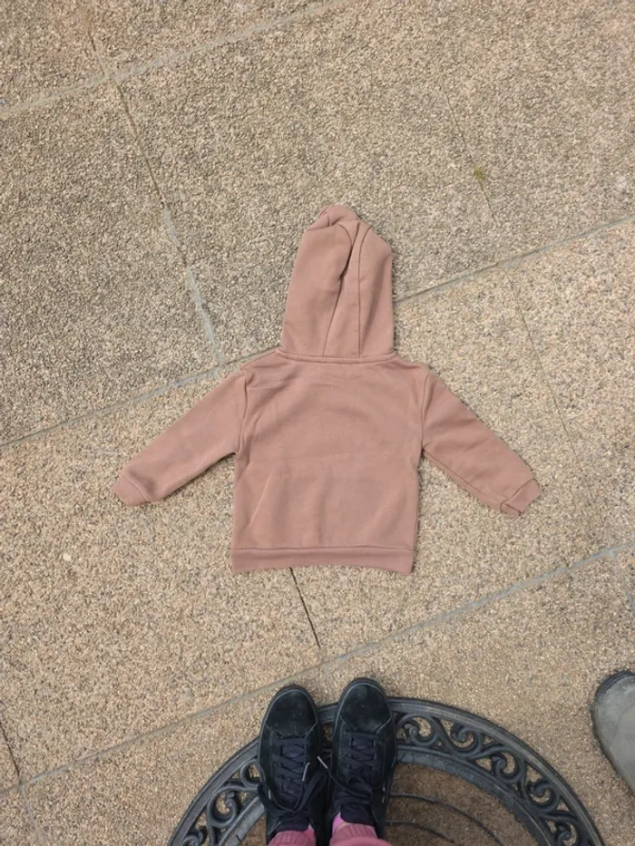 Sweat a capuche primark 18-24m - photo numéro 2