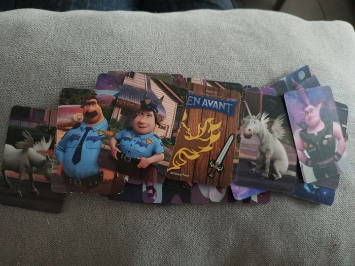 Jeu de cartes jeu des paires du film En Avant - photo numéro 2