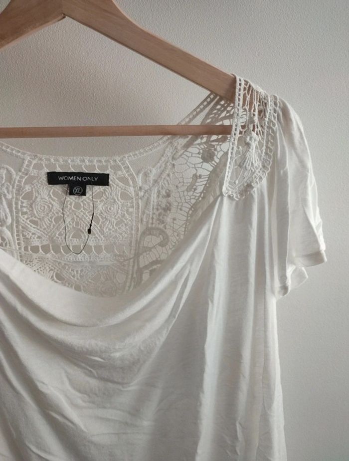 Haut blanc - photo numéro 5