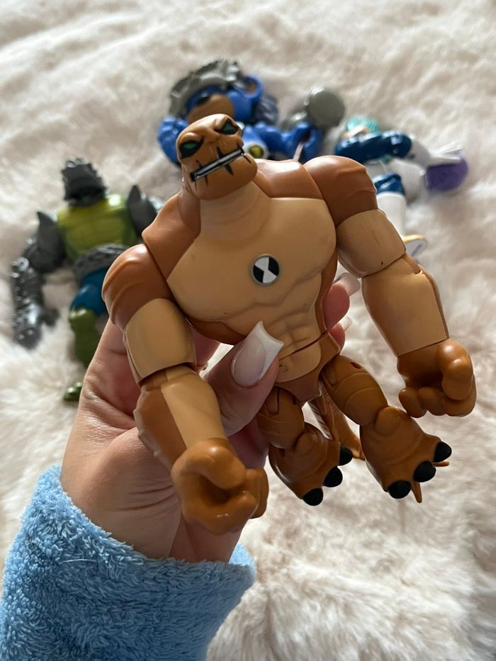 Lot 4 grande Figurine - Dragon Ball, Ben 10, DC Comics & Grojband ! 💥 - photo numéro 5