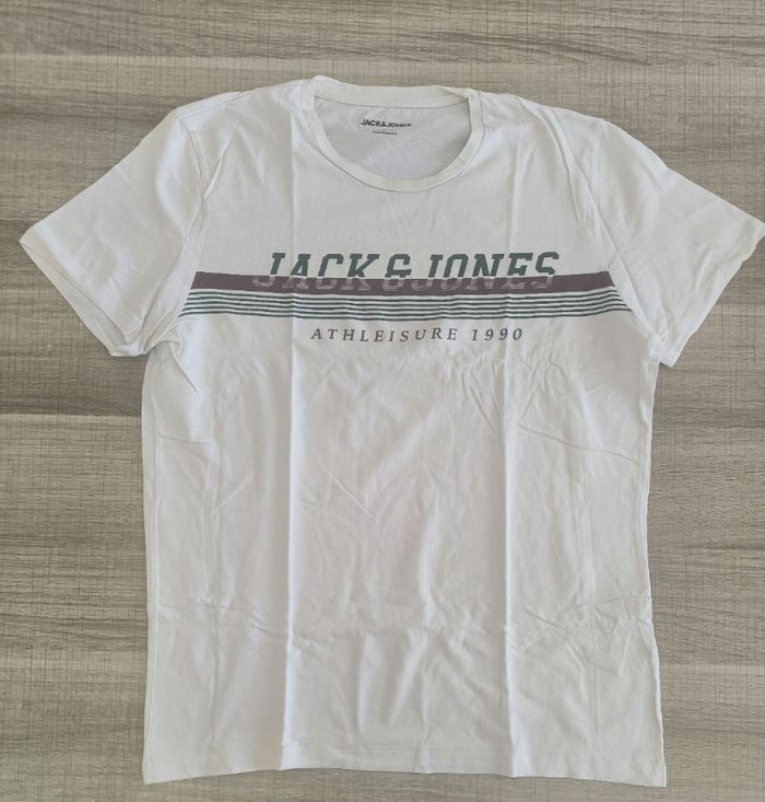 Tee-shirt