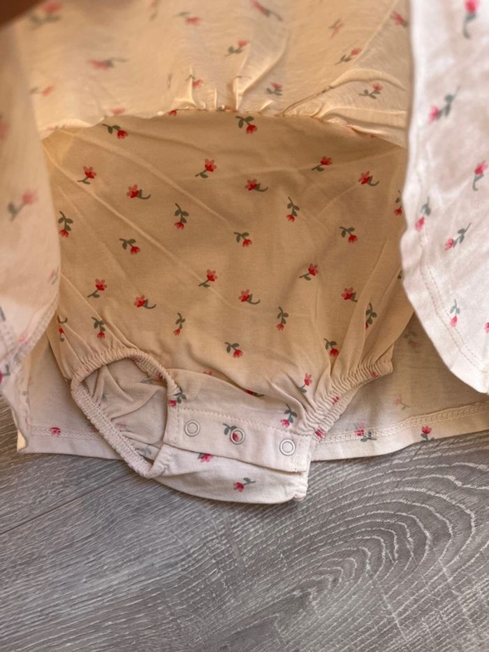 Robe fleurie barboteuse 2 en 1 bébé fille 3 mois - photo numéro 3