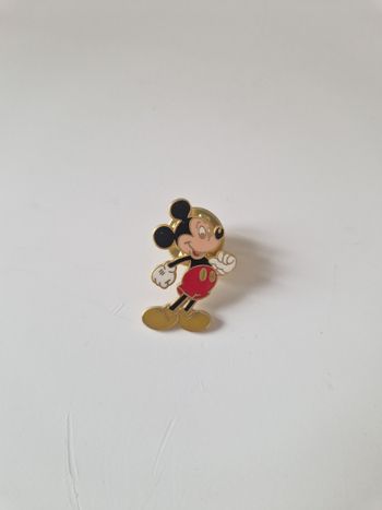 Lot 2 pins Mickey (Disney vintage)