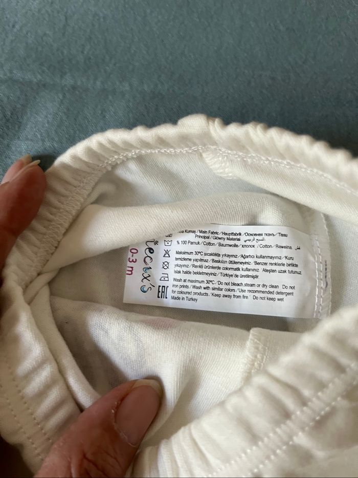 Bas de pyjama bébés Taille 0-3 mois Neuf - photo numéro 4