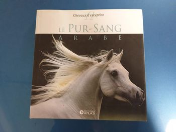 Superbe livre chevaux