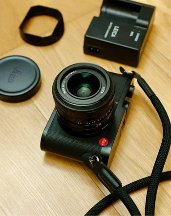 Leica Q2