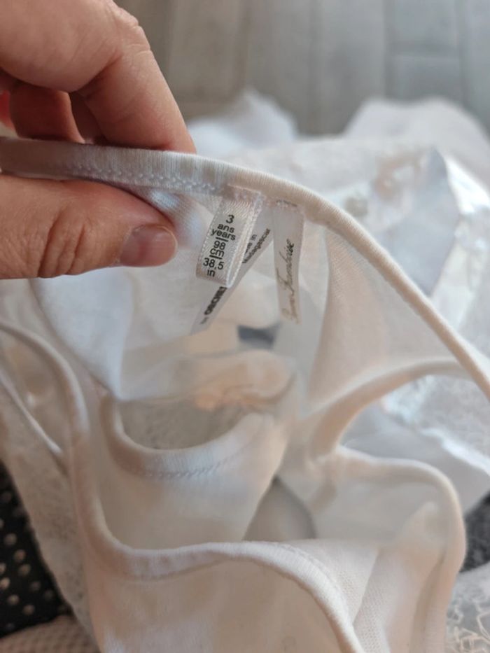 Robe blanche de cérémonie 3 ans - photo numéro 9