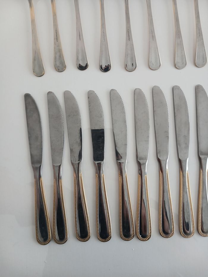 Ménagère 36 pièces - Inox & Finition Dorée - Made in Italy - photo numéro 9