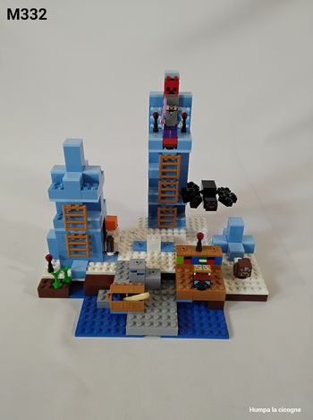 Lego Minecraft 21131 (M332)