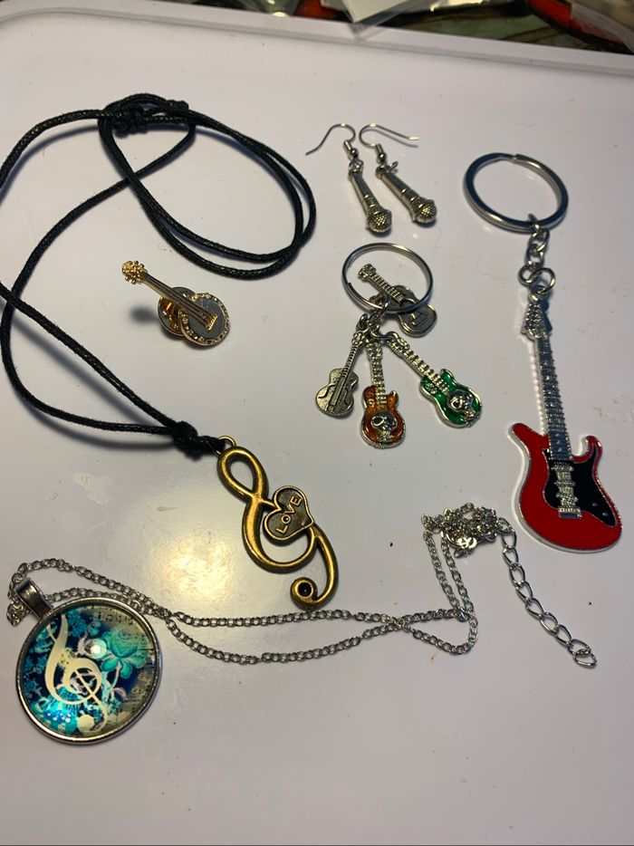 Lot bijoux accessoires musique - photo numéro 7