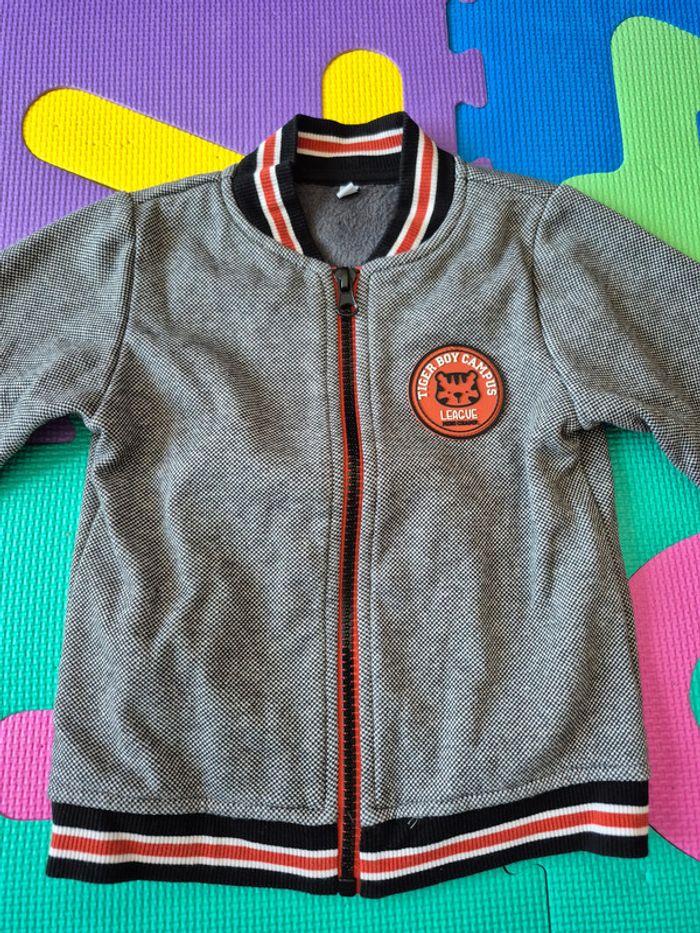 Veste/gilet neuf Carrefour 24m - photo numéro 2