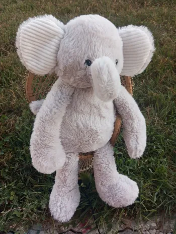 Peluche éléphant neuf
