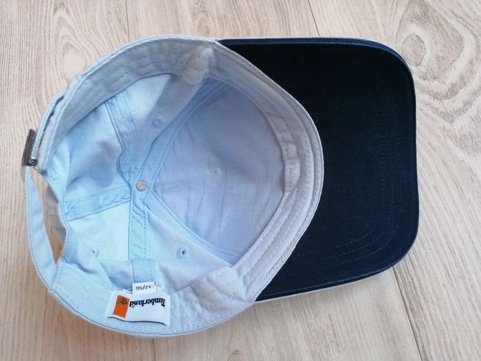 Casquette Timberland 
Taille 56 correspond à du 10/14 ans
Très bon etat - photo numéro 3