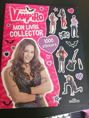 Livre stickers chica vampiro