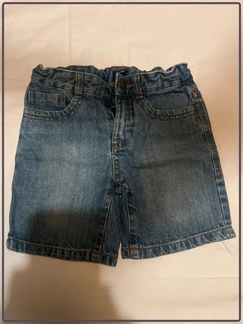 Short court garçon Kiabi taille 6 ans
