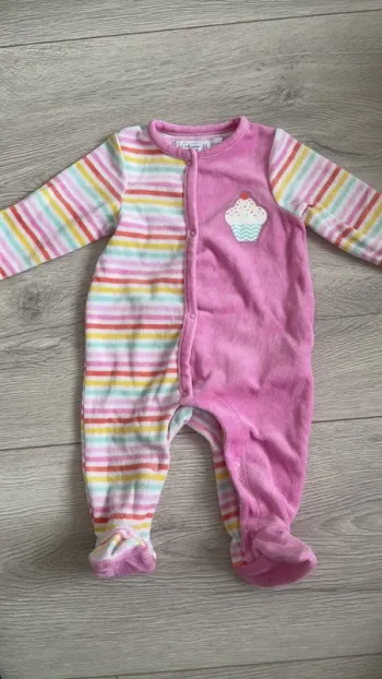 Pyjama taille 6 mois