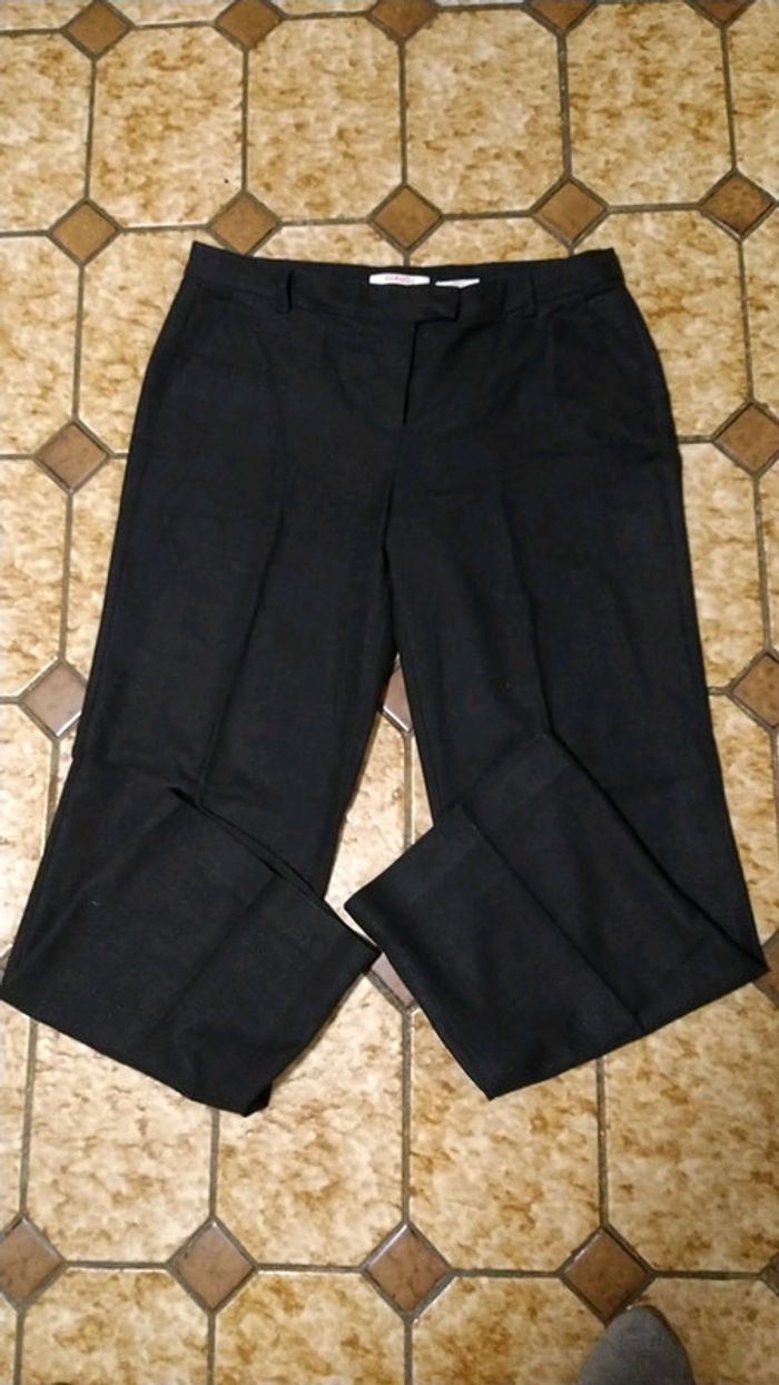 Pantalon taille 40/42 en bon état marque camaïeu