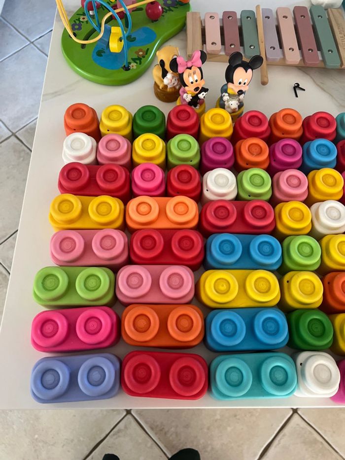 Lot de cube lego Clementoni + disney - photo numéro 2