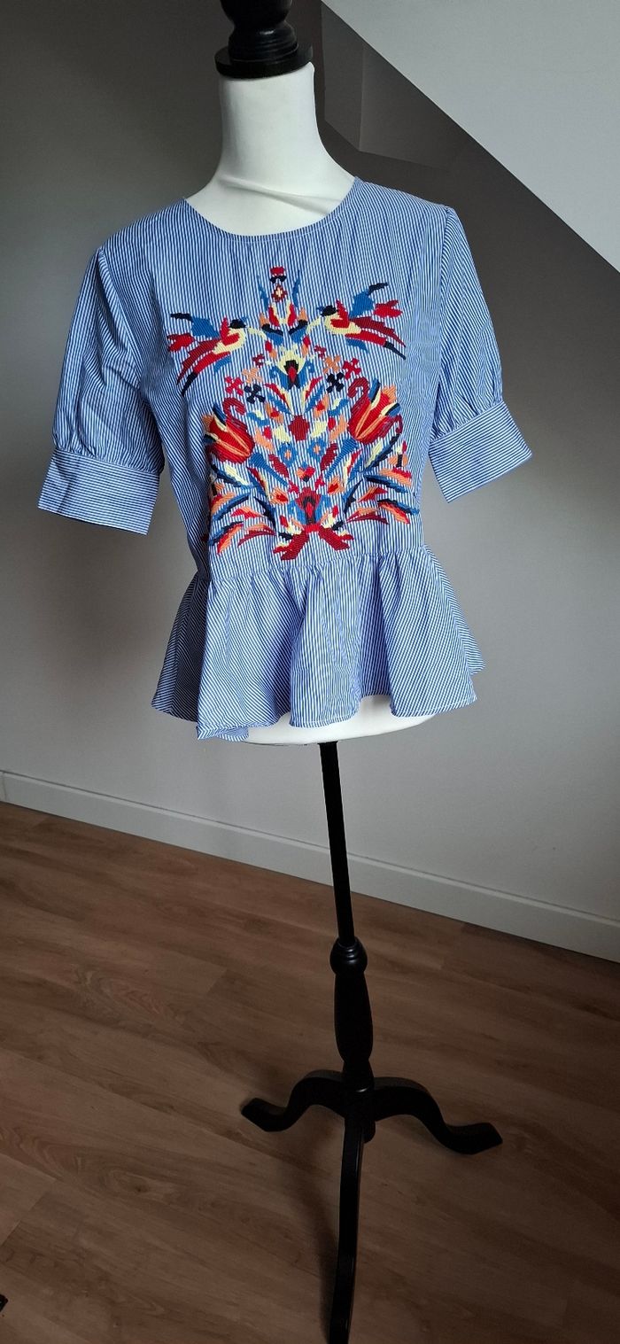 Haut à rayures bleues à broderie T.38 Mango - photo numéro 5