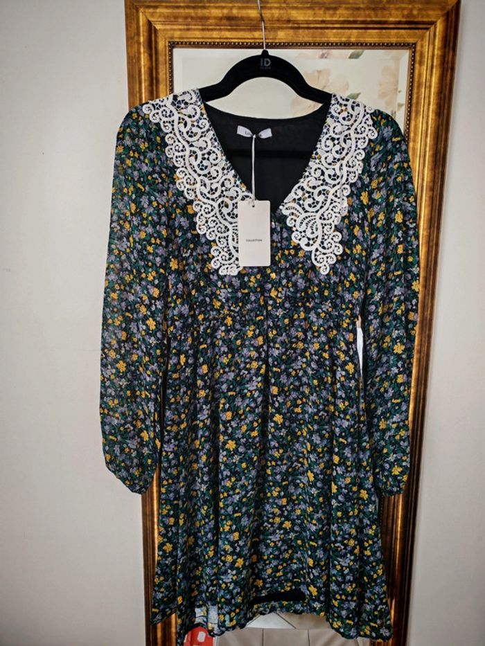 Robe Lilie rose neuve - photo numéro 2