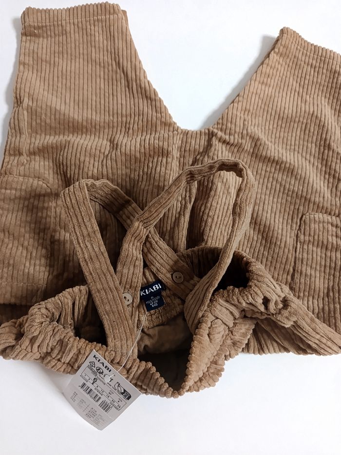 Salopette bébé KIABI en velours côtelé – neuve avec étiquette – taille 6 mois - photo numéro 6