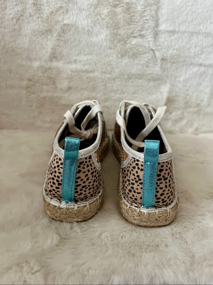 Baskets dorées et léopard pointure 38 - photo numéro 6
