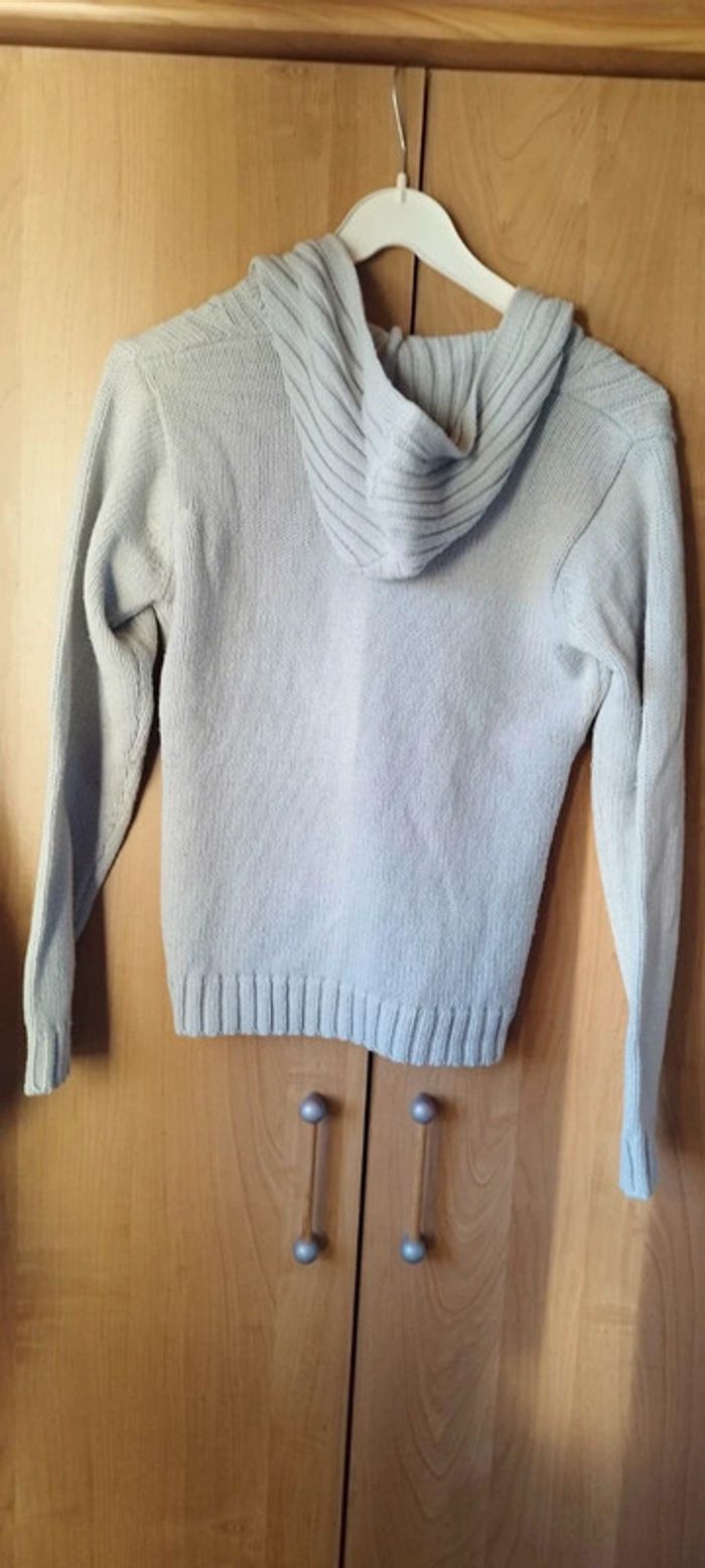 Pull a capuche - photo numéro 2